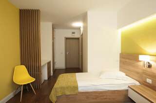 Отель Hotel Ceramica Яссы Улучшенный двухместный номер с 1 кроватью или 2 отдельными кроватями-1