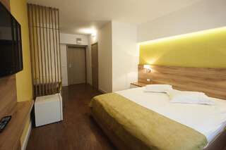 Отель Hotel Ceramica Яссы Улучшенный двухместный номер с 1 кроватью или 2 отдельными кроватями-17